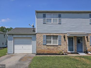 35 WALNUT MILL LANE, CLEONA, PA 17042