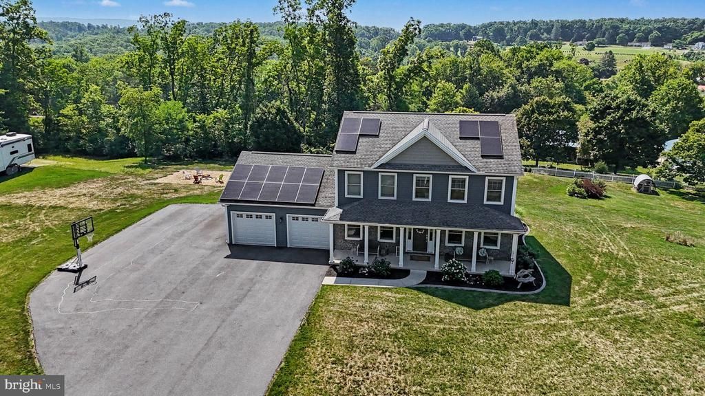 3 STONER DRIVE, SHERMANS DALE, PA 17090