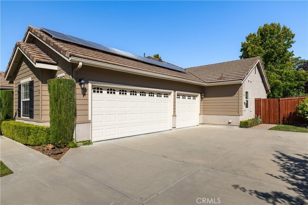 660 River Oaks, Paso Robles, CA 93446 Main Photo