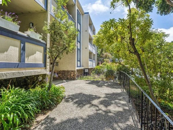 955 Shorepoint Ct, Unit 111, Alameda, CA 94501
