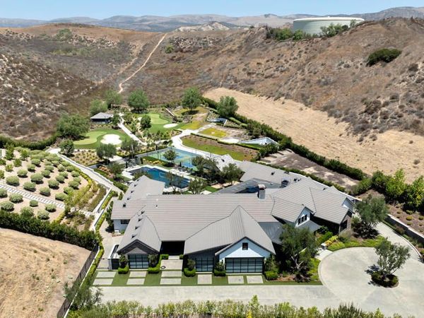 3129 Milestone Avenue, Simi Valley, CA 93065