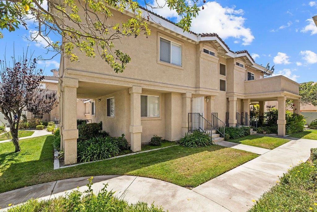 11413 216th, Unit 13, Lakewood, CA 90715 Main Photo