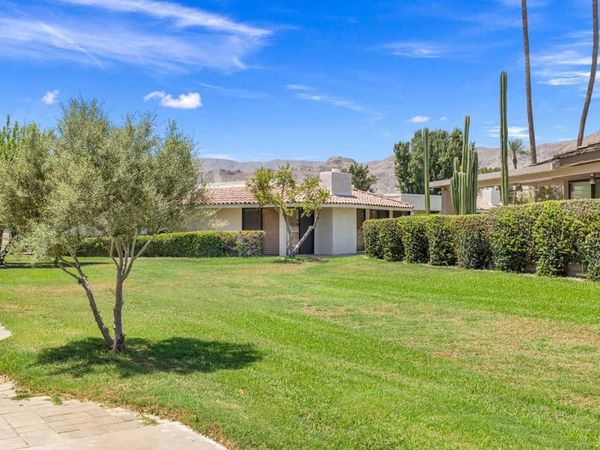 11 Dartmouth Drive, Rancho Mirage, CA 92270