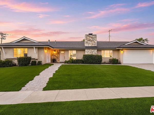 91 W Gainsborough Road, Thousand Oaks, CA 91360