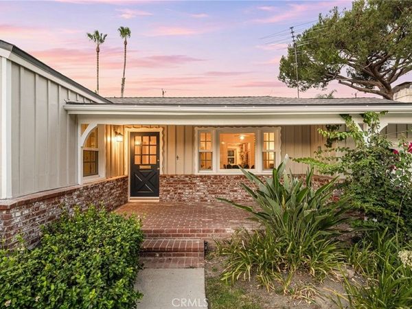 504 N Reese Place , Burbank, CA 91506