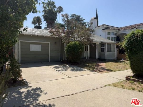 5136 Noble Avenue, Los Angeles, CA 91403