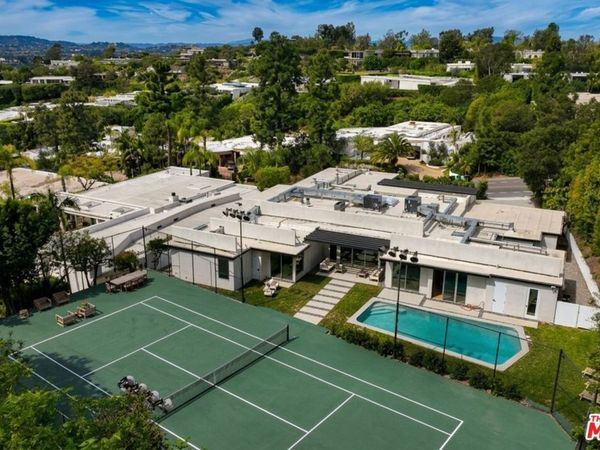 1836 Loma Vista Drive, Beverly Hills, CA 90210