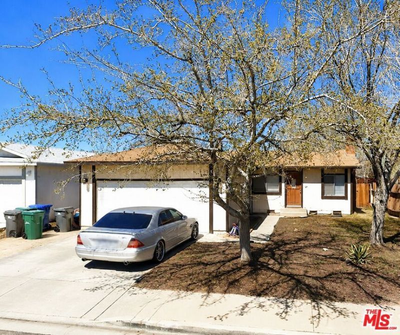 2209 Rosewood Avenue, Lancaster, CA 93535 Main Photo