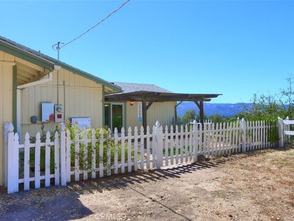 46316 Eastwood S, Oakhurst, CA 93644