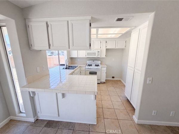 2758 Alne, Hemet, CA 92545