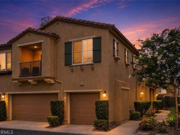 28377 Mirabelle Lane, Saugus, CA 91350