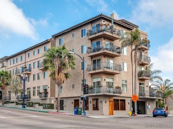 801 W Hawthorn St , Unit 301, San Diego, CA 92101