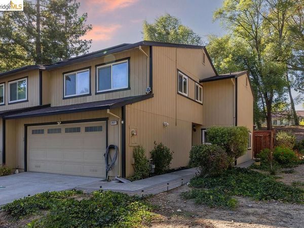 2407 Twinflower Ct, Martinez, CA 94553