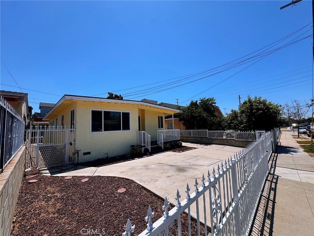 1160 Camulos Street, Los Angeles, CA 90023 Main Photo