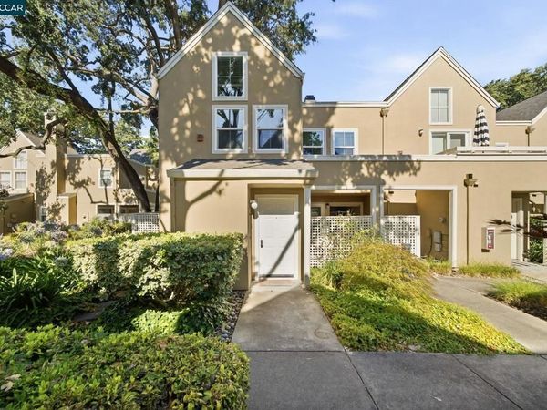 211 Kingston Way, Walnut Creek, CA 94597