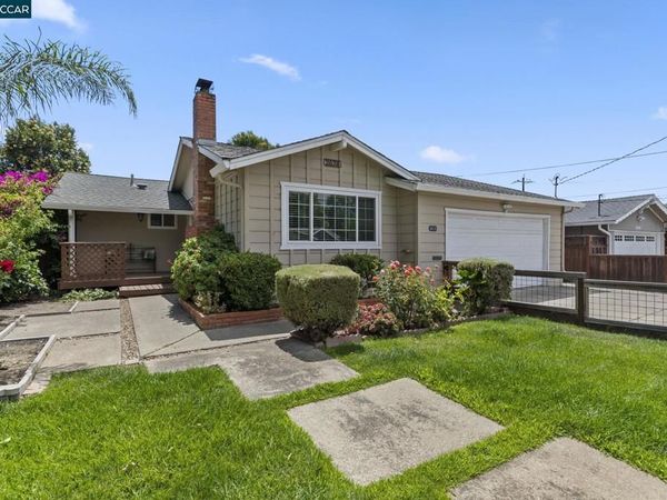 2674 E Olivera Rd, Concord, CA 94519