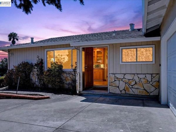 4516 Edwards Ln, Castro Valley, CA 94546