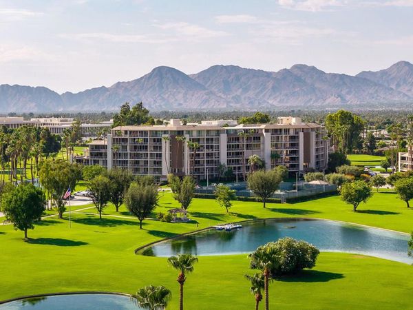 900 Island Drive, Unit 304, Rancho Mirage, CA 92270