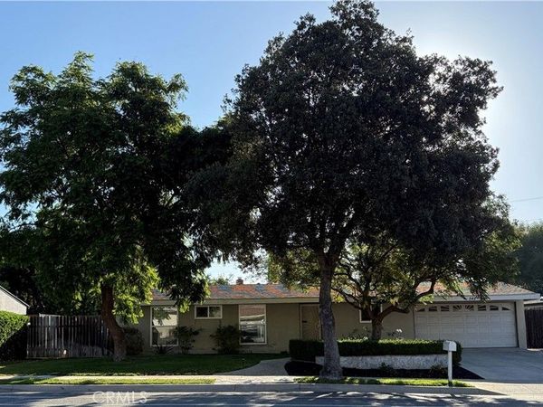 545 E Gainsborough Road, Thousand Oaks, CA 91360