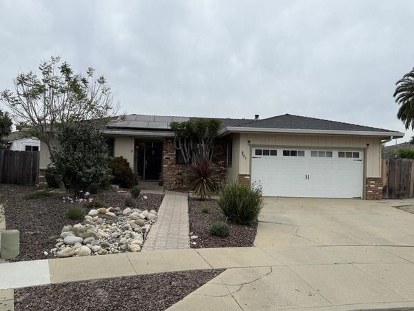 761 Atherton Circle, Salinas, CA 93906