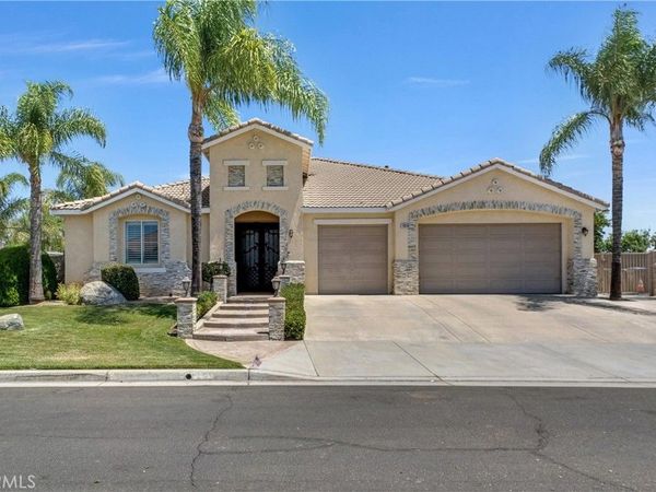 19246 Sterling Hill, Perris, CA 92570