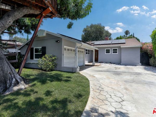 6928 Vanscoy Avenue, North Hollywood, CA 91605