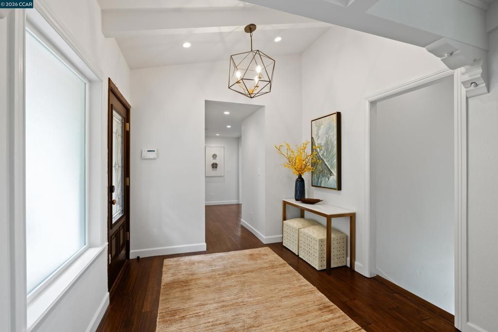 60 Tarry Ln, Orinda, CA 94563 Main Photo