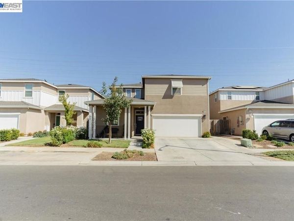 2481 Pineda Dr, Merced, CA 95340