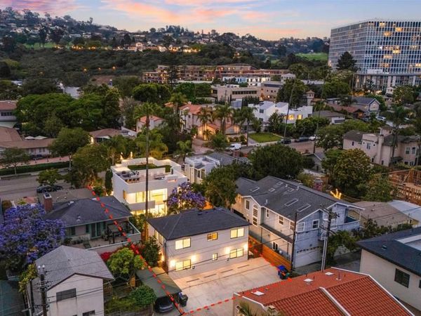 7376 Fay Ave, La Jolla, CA 92037