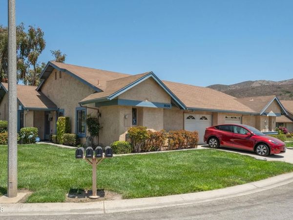 32130 Village 32 , Camarillo, CA 93012