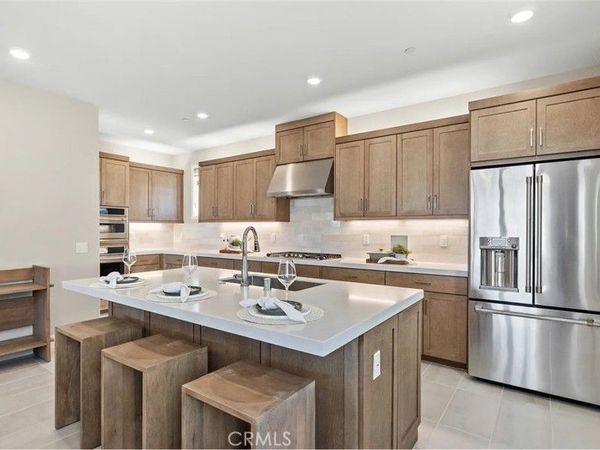 705 Sonia, Irvine, CA 92618