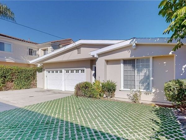 2213 Bataan Road, Unit B, Redondo Beach, CA 90278
