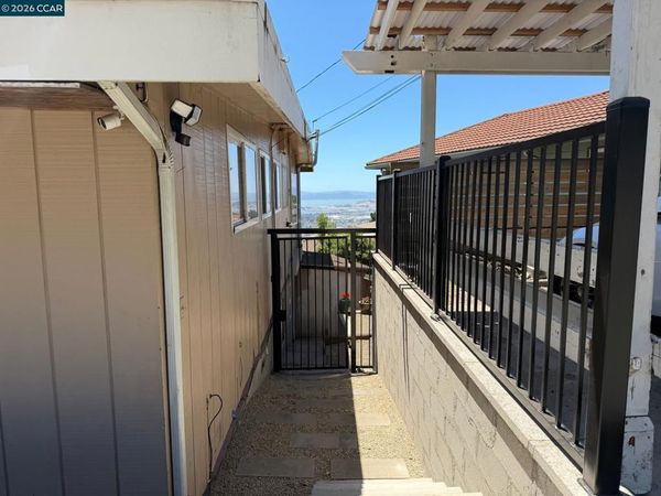 1417 Arlington Blvd, El Cerrito, CA 94530