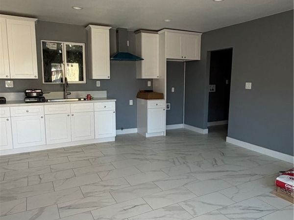 1705 E San Vincente, Compton, CA 90221