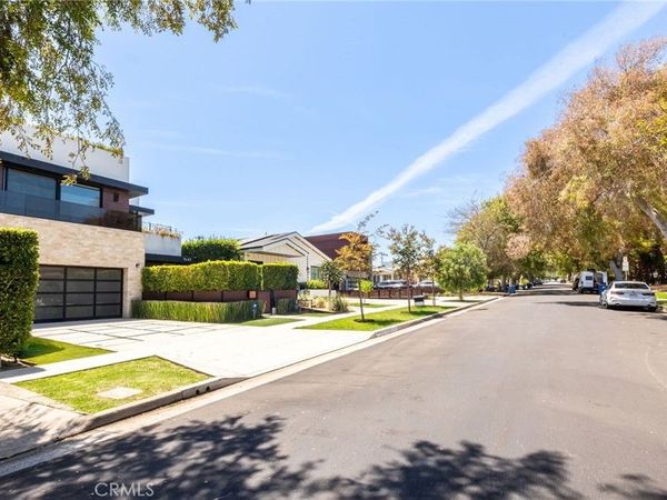1643 S Carmelina , Los Angeles, CA 90025