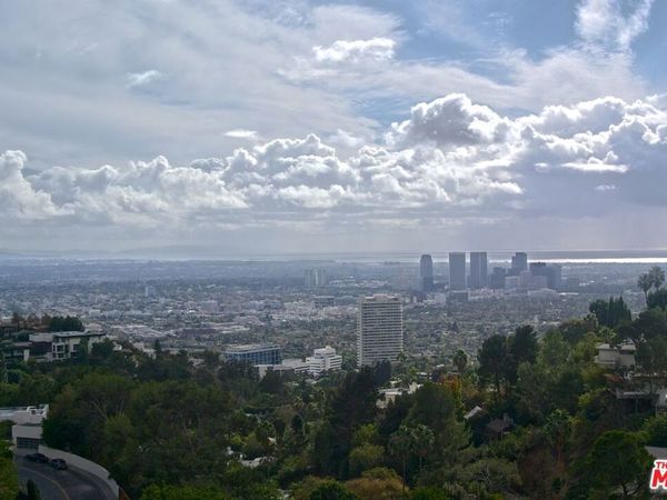9203 Robin Drive , Los Angeles, CA 90069