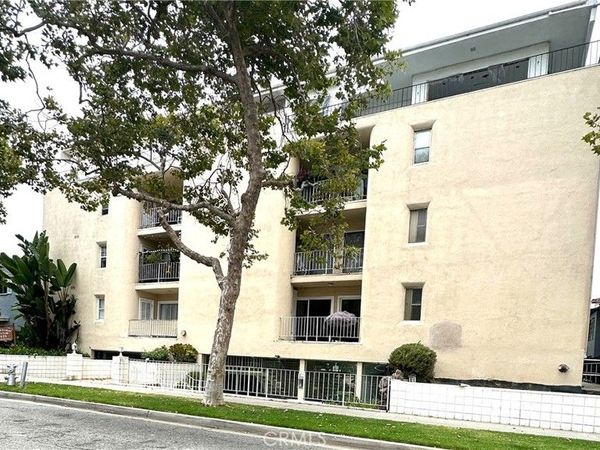 423 S Rexford Drive, Unit 303, Beverly Hills, CA 90212