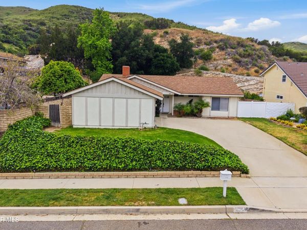 4011 Defender Drive, Agoura Hills, CA 91301
