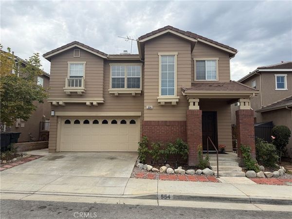 554 Robins, Brea, CA 92823