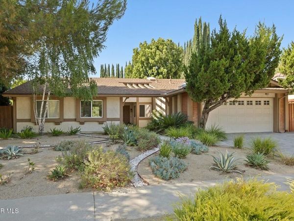 5844 Conifer Street , Oak Park, CA 91377