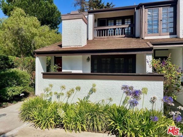 1586 Palisades Drive, Pacific Palisades, CA 90272