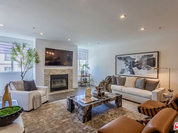 120 S Crescent Drive, Unit 304, Beverly Hills, CA 90212