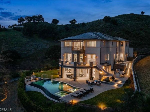26773 Mulholland, Calabasas, CA 91302