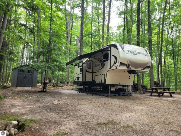 257 Forest Trail W, Leroy, MI 49655
