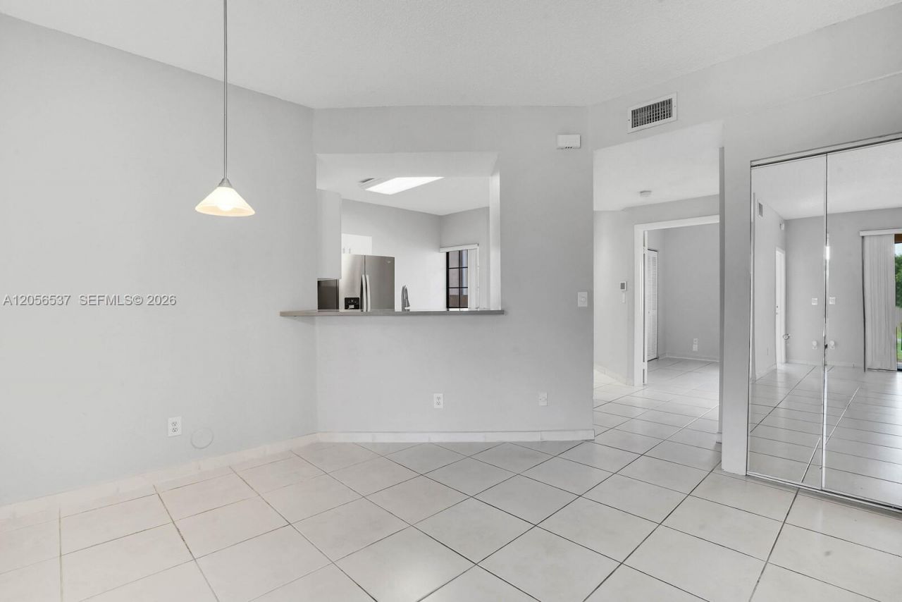 401 SW 158th Ter, Unit 105, Pembroke Pines, FL 33027 Photo