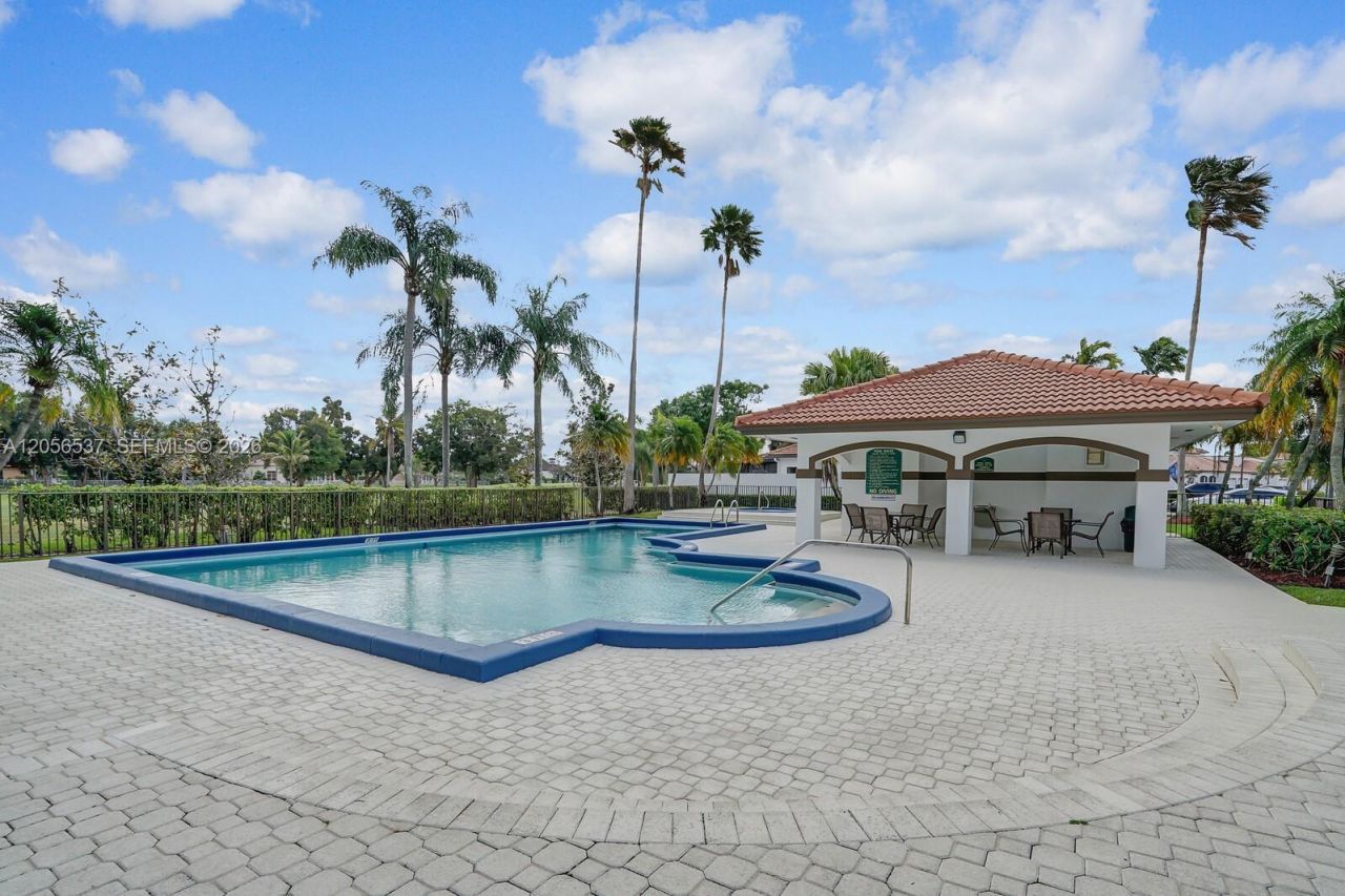 401 SW 158th Ter, Unit 105, Pembroke Pines, FL 33027 Photo