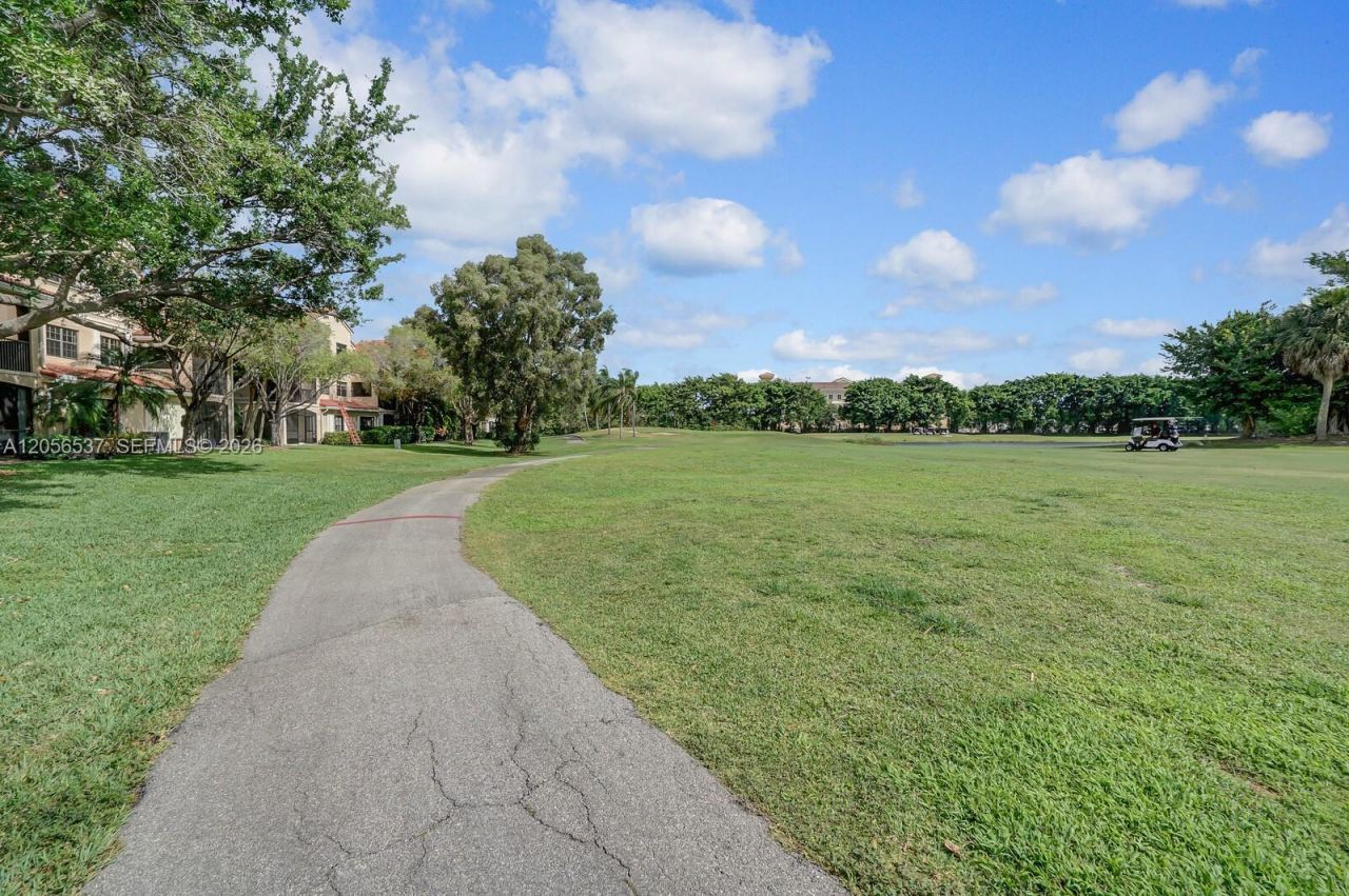 401 SW 158th Ter, Unit 105, Pembroke Pines, FL 33027 Photo