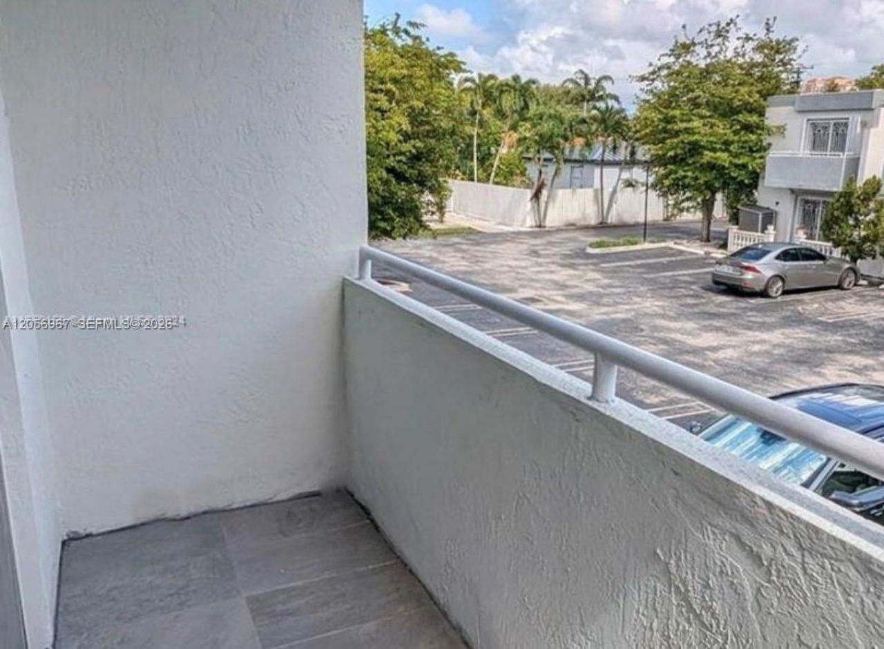 3607 SW 17th St , Unit 3607, Miami, FL 33145 Photo