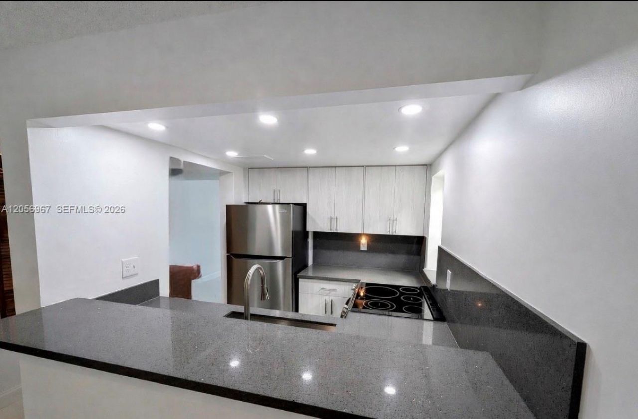 3607 SW 17th St , Unit 3607, Miami, FL 33145 Photo