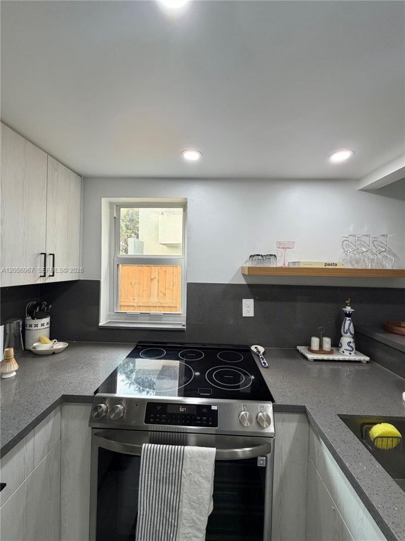 3607 SW 17th St , Unit 3607, Miami, FL 33145 Photo